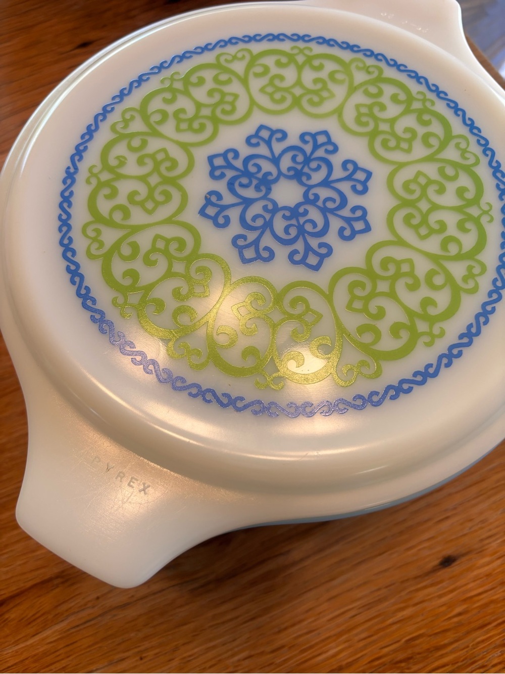 RARE Pyrex White Casserole Dish with Lid / Ocean Filigree Circa 1973